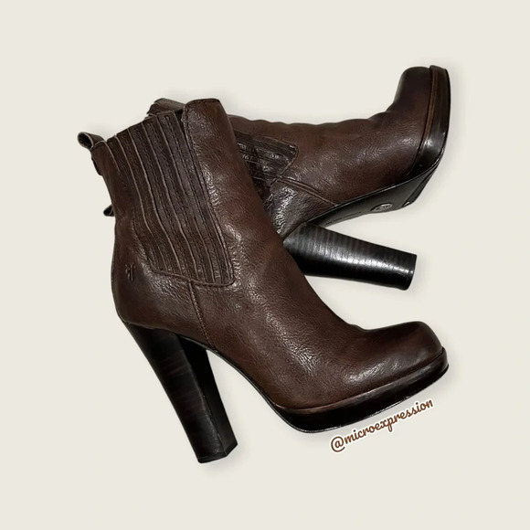 $379 Frye Donna Chelsea Dark Brown Leather Stretchy Gore Sexy Ankle Bootie Heels - Picture 4 of 13